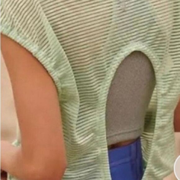 Free People Movement Tied and True Circle Blue Back Striped Tee NWOT - Picture 10 of 10